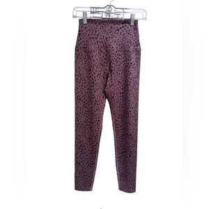 Beyond Yoga Mauve cheetah print leggings